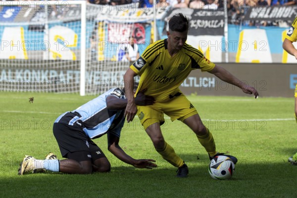 Football 3rd division, season 2024/25, matchday 4: Waldhof Mannheim vs. 1. FC Saarbrücken. Picture: