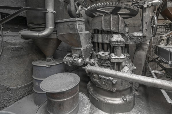 Stamping machine for the production of zinc powder of a metal powder mill, founded in 1900,