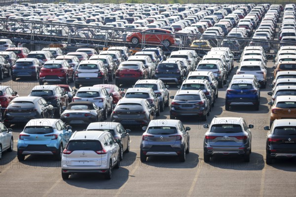 Duisburg, North Rhine-Westphalia, Germany, new cars, transhipment centre, car terminal in Duisburg