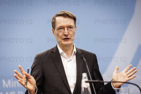 Prof Karl Lauterbach (SPD), Federal Minister of Health, at a press conference on the talks with