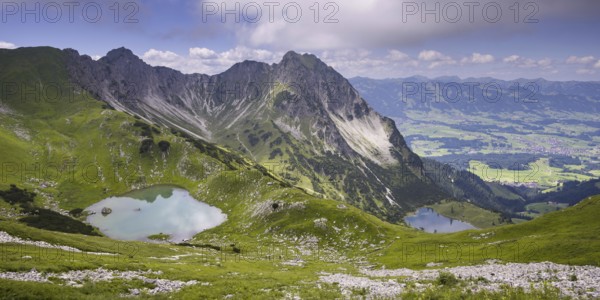 Oberer Gaisalpsee, Unterer Gaisalpsee, behind them Gaisalphorn, 1953m, and Rubihorn, 1957m, Allgäu
