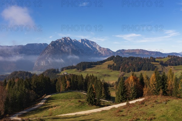 View from the Moosegg high plateau to the Hoher Göll, Golling, Osterhorn group, Salzburg province,