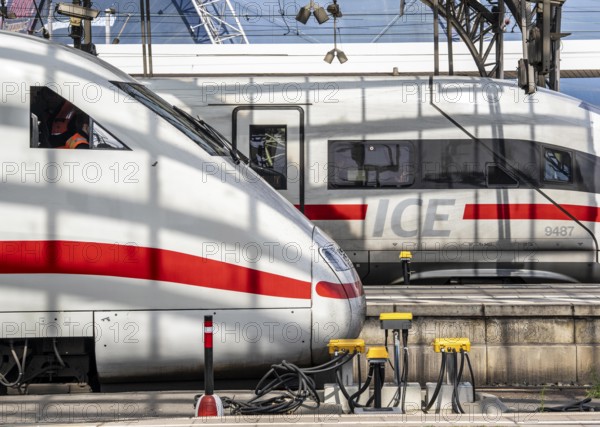 Digitalisation at Deutsche Bahn, in the yellow cable protection and distribution boxes the data