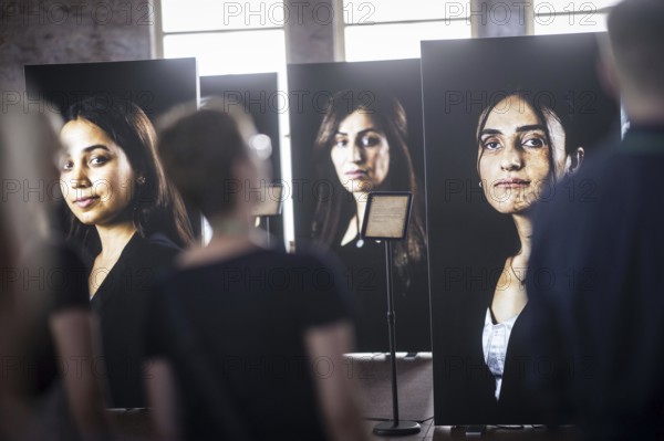 Exhibition at the Federal Foreign Office in Berlin: Jihan Alomar survived the genocide of the