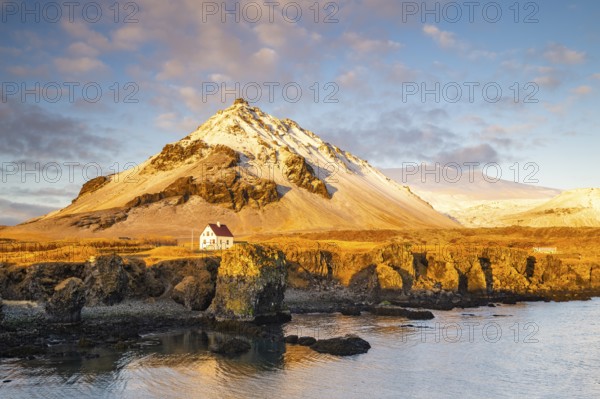 Detached house on the coast near Arnarstapi, Snäfellsnes Peninsula, Snæfellsnes, West Iceland,