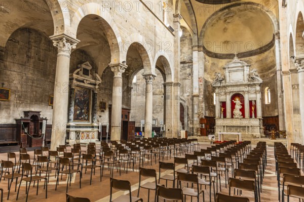 The church of San Frediano, view from the entrance to the altar, historic city centre, Lucca,