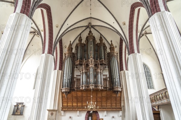 Organ by the Hamburg master organ builder Hans Scherer in the interior of St Stephan's Church in