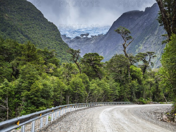 Road Carretera Austral south of Puyuhuapi, glacier above rain forest, Patagonia, Chile, South