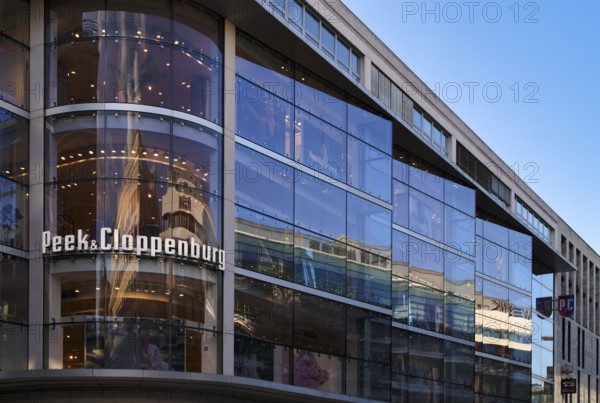 Peek & Cloppenburg, Department shop chain, Logo, Königsstraße, Stuttgart, Baden-Württemberg,