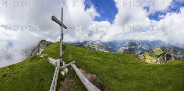 Summit cross on the Gamsfeld, Russbach, Osterhorn group, Salzkammergut, Salzburg province, Austria,