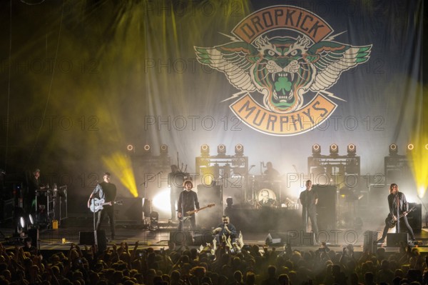 DROPKICK MURPHYS, folk punk band, USA, tour 2025, concert, 15.02.2025, Max-Schmeling-Halle, Berlin,