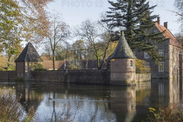 Historic castle with moat on a sunny autumn day, Haus Welbergen, Welbergen, Münsterland, North