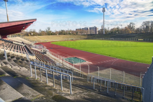 Südweststadion Ludwigshafen. Bis in die 1960er Jahre wurden hier wichtige Fußballspiele ausgetragen