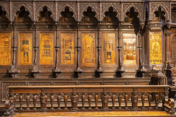 Interior of colorful marble decoration, Siena Cathedral or Cattedrale di Santa Maria Assunta,