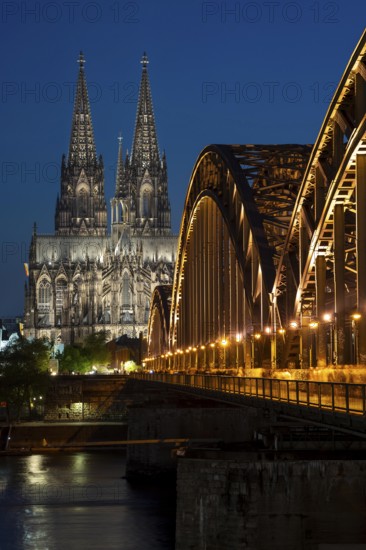 Cologne Cathedral, has been shining in new light since Easter 2025, the old metal halide lamps have