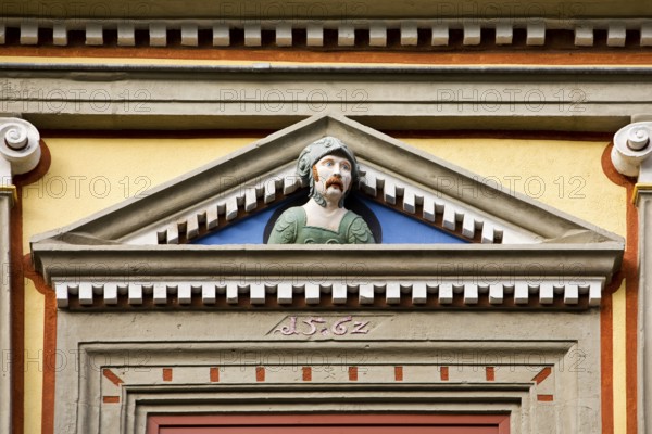 A so-called gaff head on the façade of the Haus zum Roten Ochsen, Renaissance, Erfurt, Thuringia,