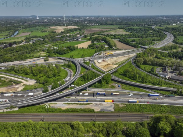 Duisburg, North Rhine-Westphalia, Germany, Kaiserberg motorway junction. The busy area with the A40