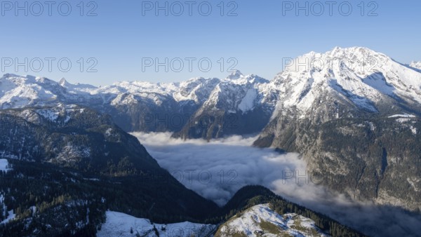 View of sea of clouds and snow-covered mountains, mountain panorama with Watzmann, from the Jenner,