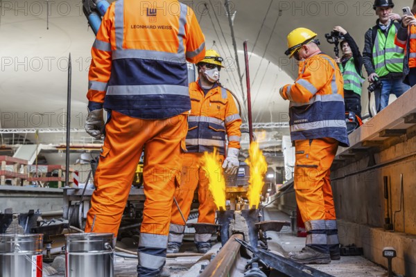 The last rails are being welded at the new main station. All the rails are now in place between