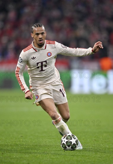 Leroy Sané FC Bayern Munich FCB (10) Action on the ball Champions League, Allianz Arena, Munich,