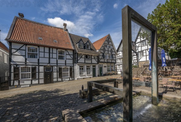 The old town centre of Essen-Kettwig, Ruhrstrasse, Weberbrunnen, Essen North Rhine-Westphalia,
