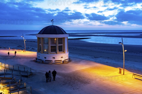 Beach promenade, bandstand, west beach, beach walk, beach, island, East Frisia, winter, season,