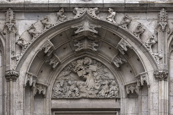 Detail of the left entrance to St Peter's Cathedral, Regensburg, Upper Palatinate, Bavaria,