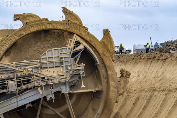 Opencast lignite mine Garzweiler 2, bucket wheel excavator 261 excavating the surface, at the rest