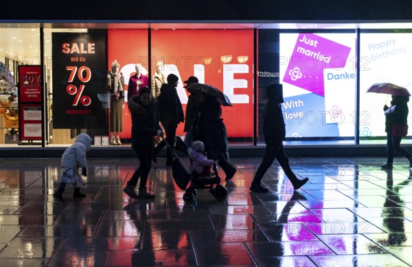 Sale, clearance sale at Galeria Kaufhaus an der Hauptwache, at Große Eschenheimer Straße and