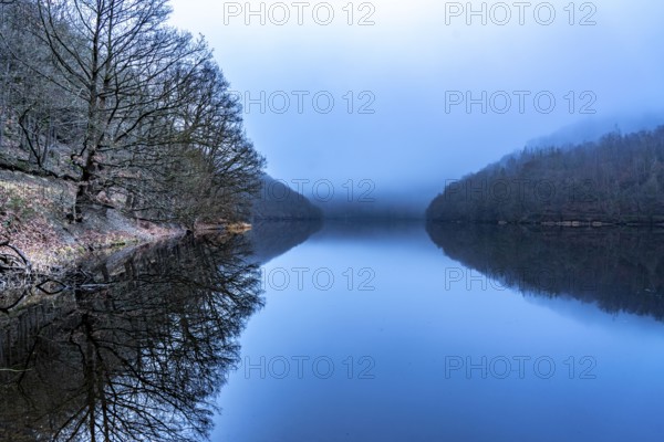 Lake Rursee in the Eifel, reservoir, upper lake, in winter, fog, near Heimbach, North
