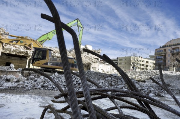 Demolition ruins of the Angererstraße 9 post office, subject of economic crisis, Munich, Bavaria,