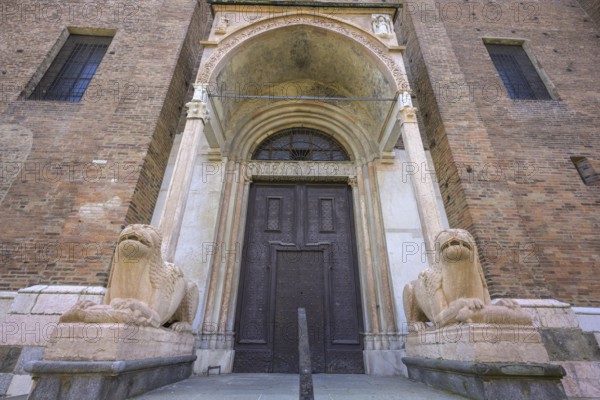 Side portal with lion figures, Cathedral of Santa Maria Assunta, Cremona, Province of Cremona,
