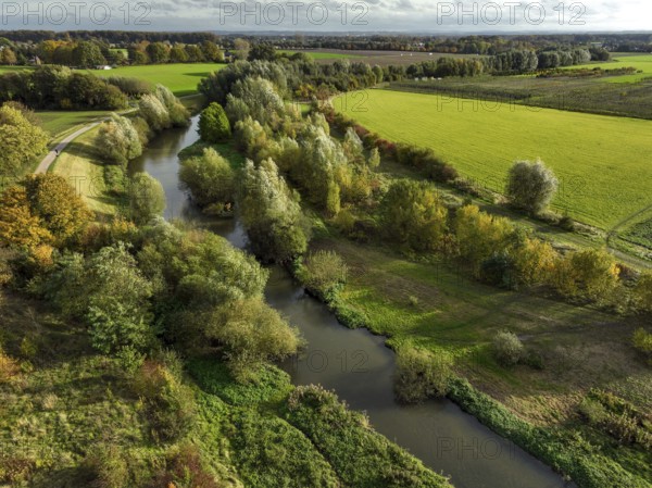 Bergkamen, Ruhr area, North Rhine-Westphalia, Germany, autumn landscape on the Seseke. The
