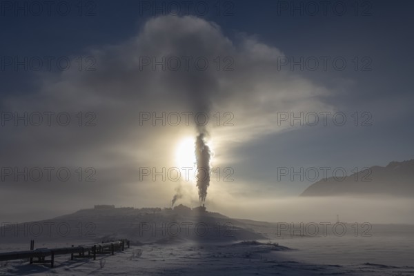 Oil production in the Arctic, oil pumping station on the Trans Alaska Pipeline in winter, Brooks