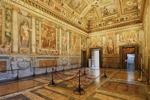 Ceiling painting and golden wall decorations in the Sala Paolina, Pope's chamber, Castel Sant