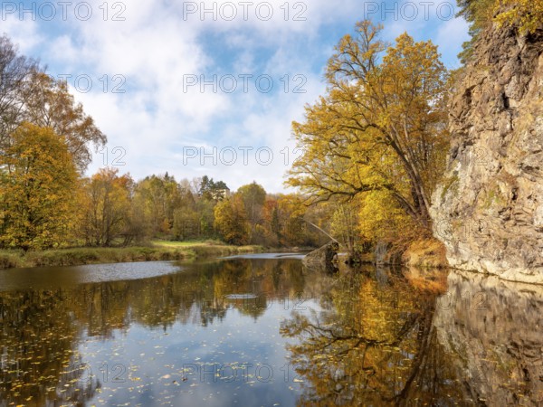 Steep rock at the river Saale in the Saale valley near Hirschberg in autumn, Hirschberg, Thuringia,