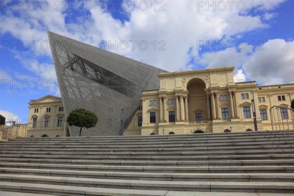 Military History Museum of the German Armed Forces, main arsenal building with wedge, architect
