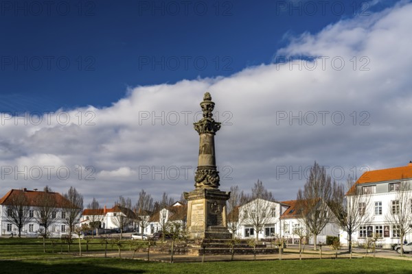 Market with the memorial in honour of the fallen in Putbus, Ruegen Island, Mecklenburg-Western