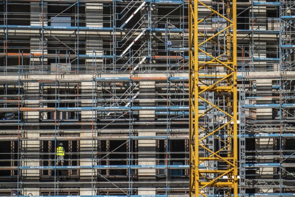 Construction site, at the Cologne Trade Fair Centre, new construction of a high-rise office