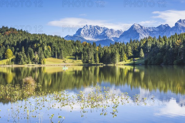 Geroldsee, behind it the Karwendel mountains, Werdenfelser Land, Upper Bavaria, Bavaria, Germany,