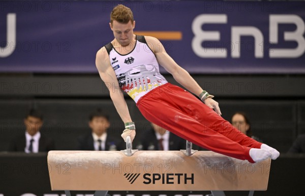 Nils Dunkel GER pommel horse action gymnastics, EnBW DTB-Pokal, Porsche-Arena, Stuttgart,