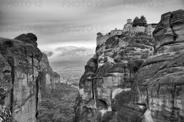 Monastery of Varlaam, Metéora Monasteries, Kalambaka, black and white, Trikala, Thessaly, Greece,
