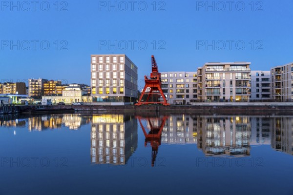 New harbour, harbour basin, harbour district, residential buildings, office buildings, marina and