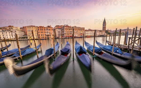 Venetian gondolas, boat dock at the customs office on the Grand Canal, Gondola Traghetto Dogana,