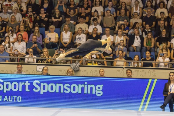 Olympic qualification in apparatus gymnastics in Rüsselsheim Picture: Pauline shepherd-Betz on the