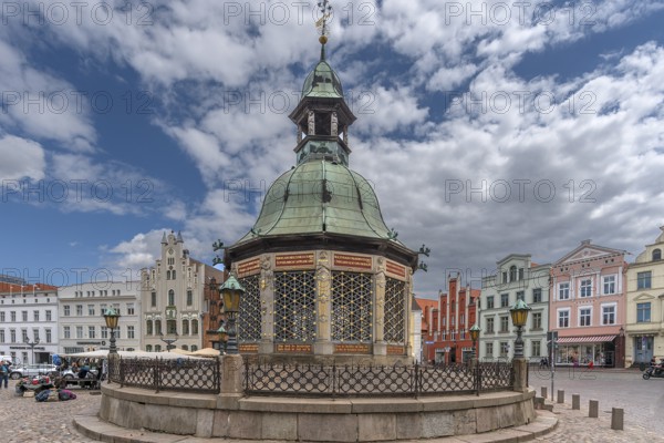 Wismar waterworks on the market square, built in 1602, Wismar, Mecklenburg-Western Pomerania,