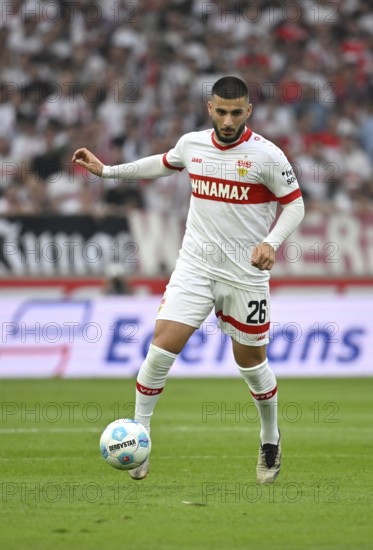 Deniz Undav VfB Stuttgart (26) Action on the ball Crop, single image, MHPArena, MHP Arena