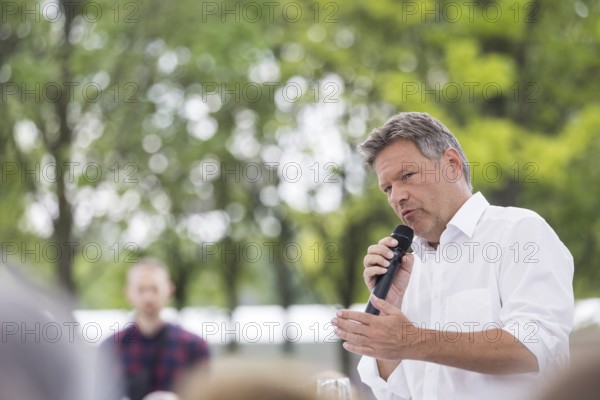 Robert Habeck (Vice-Chancellor and Federal Minister for Economic Affairs and Climate Protection,
