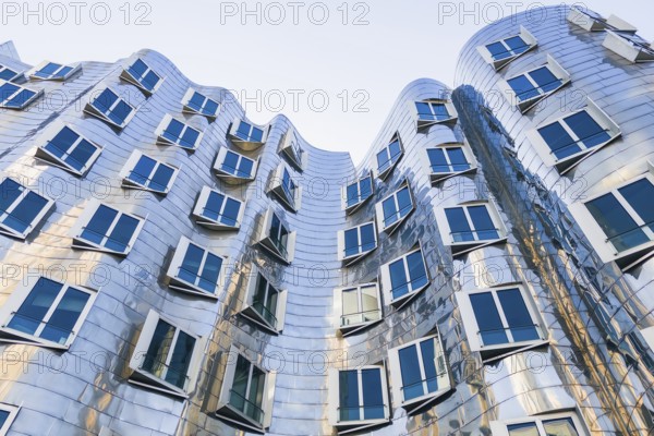Building, Frank O. Gehry, Media Harbour, Harbour, Düsseldorf, North Rhine-Westphalia, Germany,
