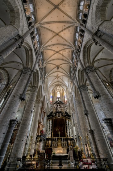 Gothic St. Nicholas Church, Vaulted ceiling and columns of the central nave, Ghent, Flanders,